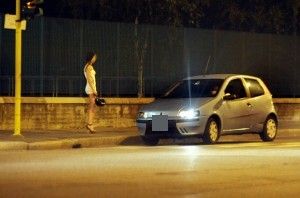 Ridotte in schiavit&ugrave; e costrette a prostituirsi<br />Scoperta la banda di sfruttatori, 11 arresti