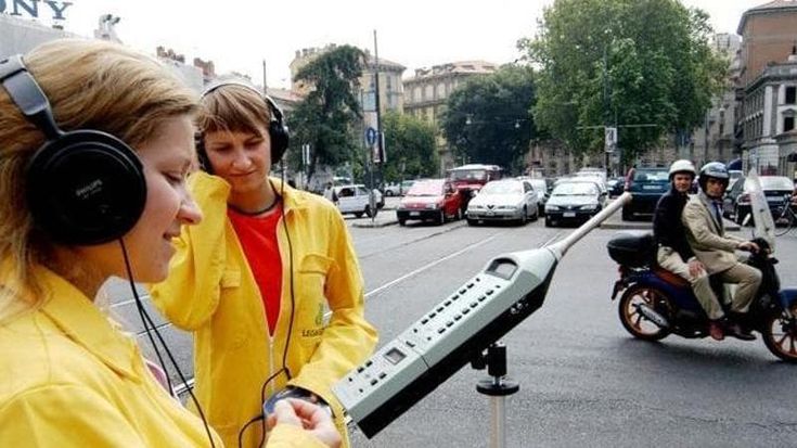Musica in strada vietata dalle due del pomeriggio: il nuovo coprifuoco alla Spezia. Il Comune: “Troppi fracassoni”
