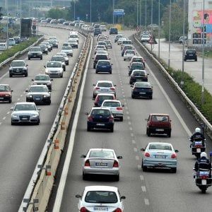 Bari, doppio tamponamento fra tir sulla tangenziale: traffico rallentato per ore verso Lecce