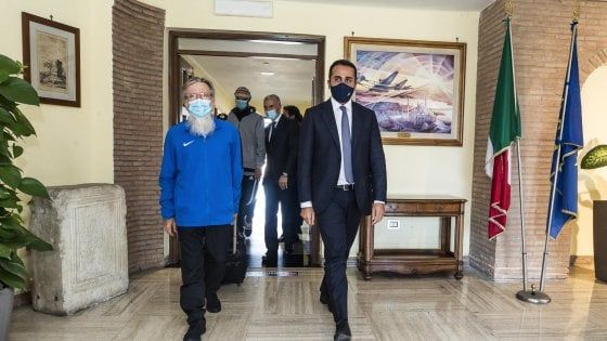 Padre Maccalli liberato, a Crema campane a festa: "Abbiamo sempre sperato, ora aspettiamo di riabbracciarlo"