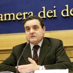 Sky lascia Confindustria Tv. Confalonieri: "E' il loro Brexit". Franco Siddi: nostro prestigio inalterato. Discovery: restiamo