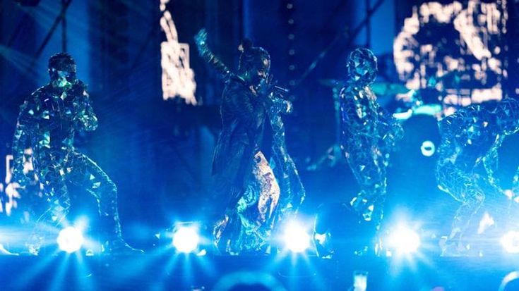 X Factor, la grande notte di Mimì. Il talent versione kolossal incorona la voce più bella
