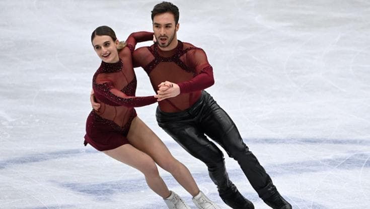 La coppia d’oro del pattinaggio scoppia. Cizeron: “Da Papadakis falsità, vuole solo rovinarmi”
