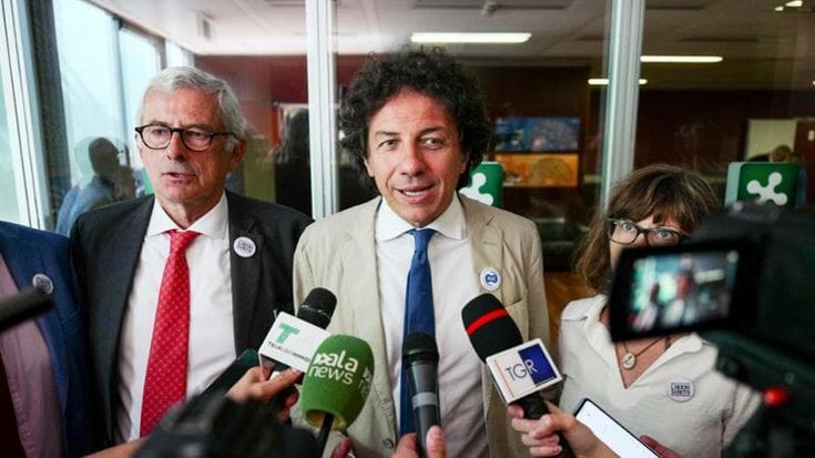 Legge sul fine vita, Fontana non sta con FdI e si appella alla libertà di coscienza