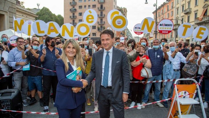 Conte tira la volata a Milano a Layla Pavone, ma apre al centrosinistra in caso di ballottaggio 
