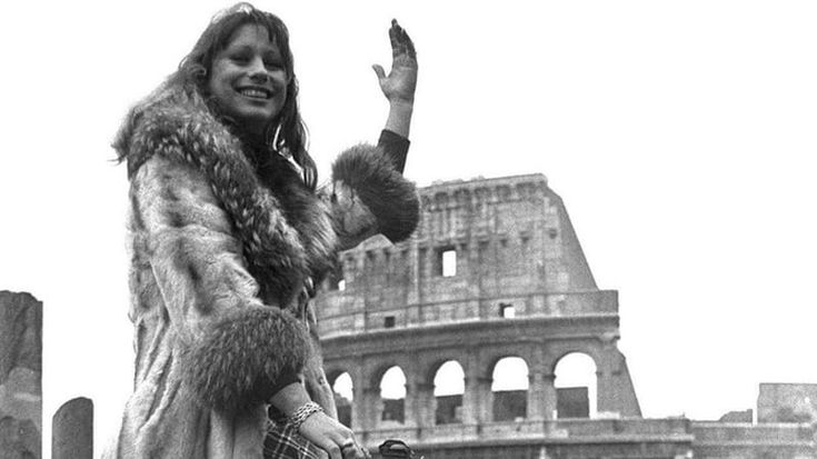 Il nuovo decalogo dell’Austerity. E l’Italia riscopre la memoria di domeniche a piedi e carrozze
