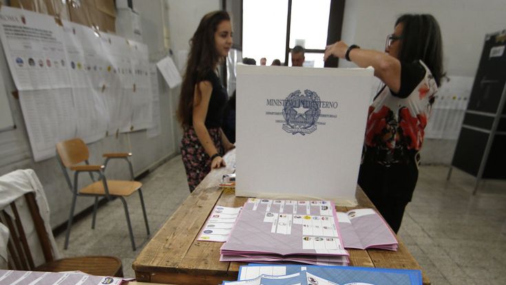 Come si vota: due sole schede e occhio alle croci 