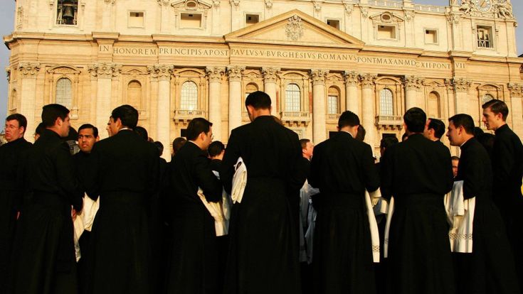 “Suore trattate come serve da vescovi e cardinali” 