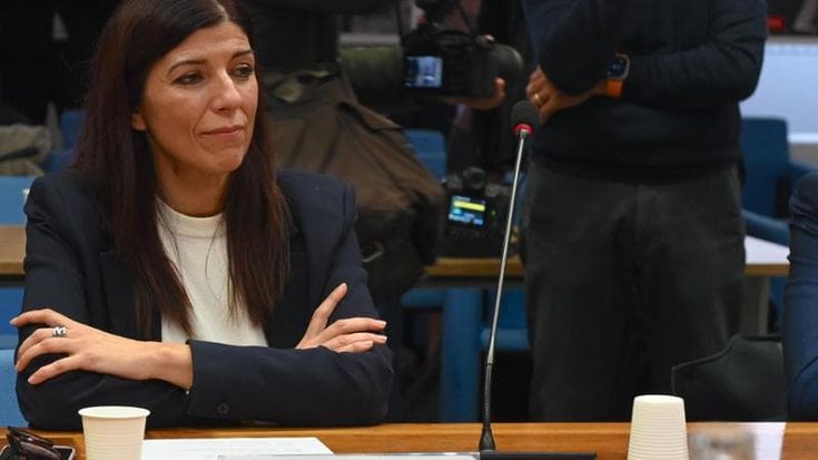 Scontro tra Toscana e Emilia: Monni richiede 50 milioni per la chirurgia in convenzione