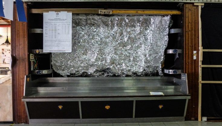 Natale, allarme Censis-Confimprese: il lockdown farebbe perdere 25 miliardi di euro di consumi