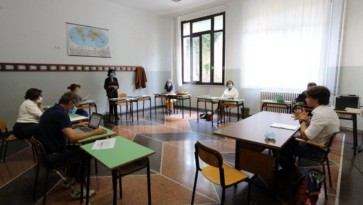 Vaccini maturandi, risolto il 'baco' dei pluribocciati respinti dalla piattaforma