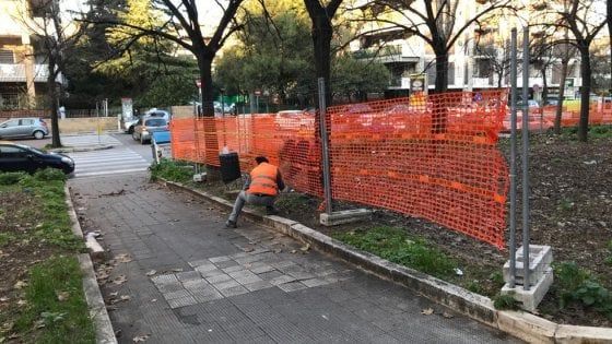 Bari, giostre e panchine in viale Kennedy: al via i lavori per far rinascere il giardino 