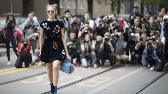 Troppo copiati: sui capi marcati Chiara Ferragni l'etichetta col microchip anti tarocco