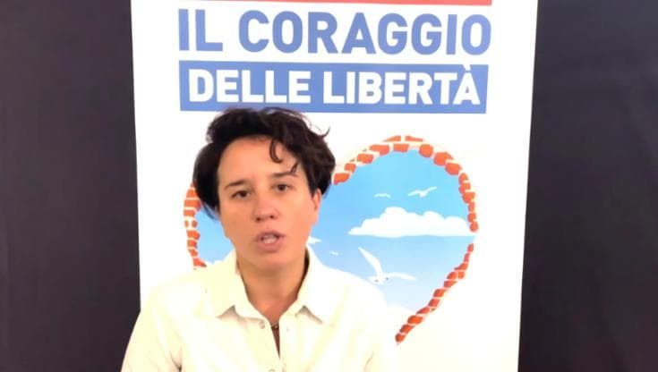 La battaglia di single e coppie gay, la storia di Chiara e Ilaria: “Il calvario per diventare madri”