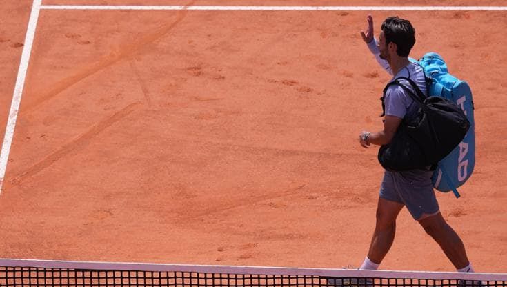 Lorenzo Musetti salta il Roland Garros: lesione al retto femorale