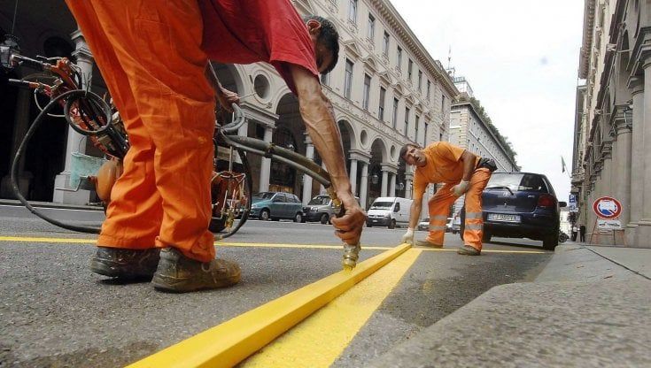 Firenze, per la sosta dei residenti arrivano le strisce gialle