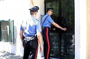 Ai domiciliari, picchia<br />la compagna. Arrestato