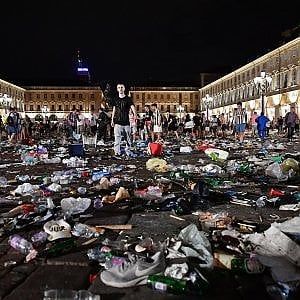 Torino, piazza San Carlo:  una perizia sullo spray urticante che avrebbe scatenato il panico