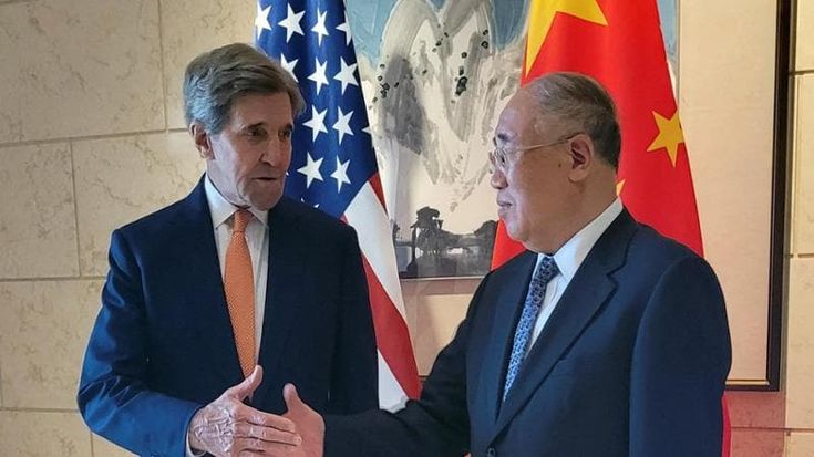 Kerry in Cina per l’emergenza clima: il nodo del carbone al centro dei colloqui