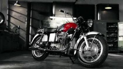 Moto Guzzi V7, una serie speciale per i 50 anni