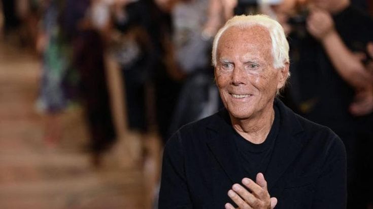 Armani tra Borsa, Lvmh e un polo italiano con Prada: tre scenari secondo Mediobanca