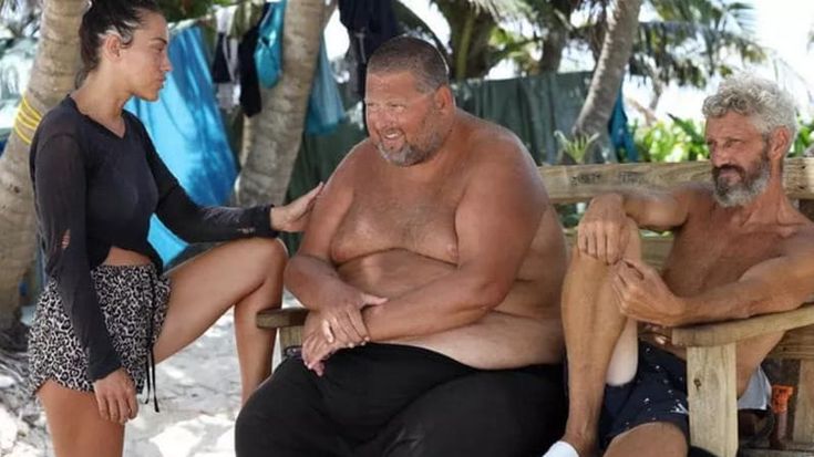 Mario Adinolfi: “Faccio le iniezioni sulla pancia, è iniziata la fase due del dimagrimento”