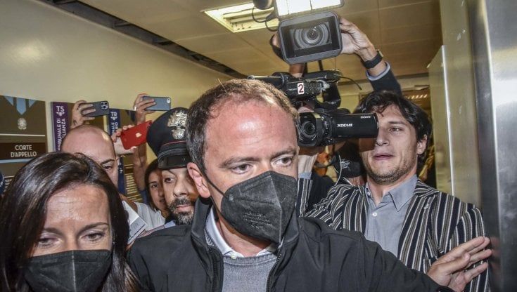 Alberto Genovese, per il giudice attraeva le ragazze da violentare con il lusso e le feste: "Spregiudicato e alla ricerca solo del suo piacere"