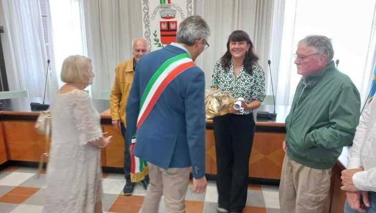 Calcinaia, 700 chilometri a piedi, il viaggio a ritroso di Marie alla ricerca delle proprie radici