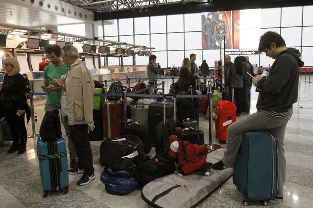 Malpensa, 300 passeggeri diretti in Oman bloccati in aeroporto da ore