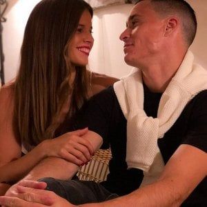 Coronavirus, la moglie di Callejon: "Noi chiusi in casa e anziani in giro a Napoli"