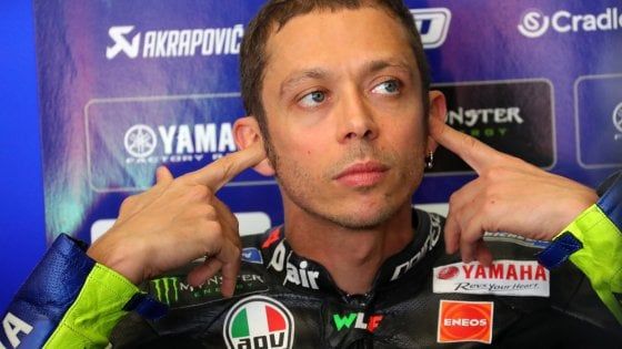MotoGp, il dilemma di Valentino Rossi: "Non voglio smettere senza correre"