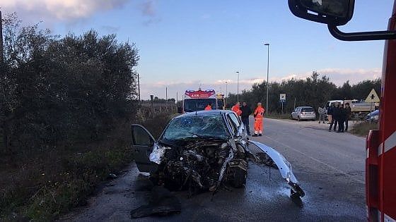 San Ferdinando, due sorelle di 29 e 33 anni muoiono in un incidente sulla strada per Trinitapoli