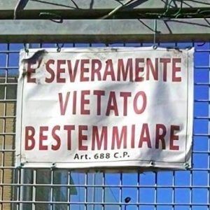 Genova, la proposta del consigliere comunale: "Multare chi bestemmia"