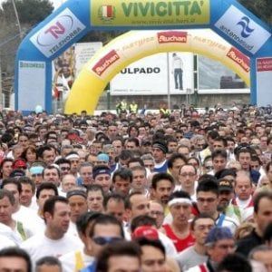 Bari, domenica di corsa con Vivicittà: scattano i divieti da Parco 2 Giugno al lungomare 
