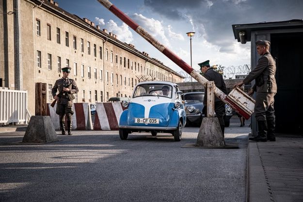 A caccia di libertà con la Bmw Isetta