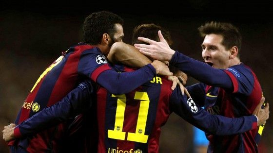 Champions, Barcellona primo davanti al Psg. Lo Schalke ringrazia Mou e vola agli ottavi
