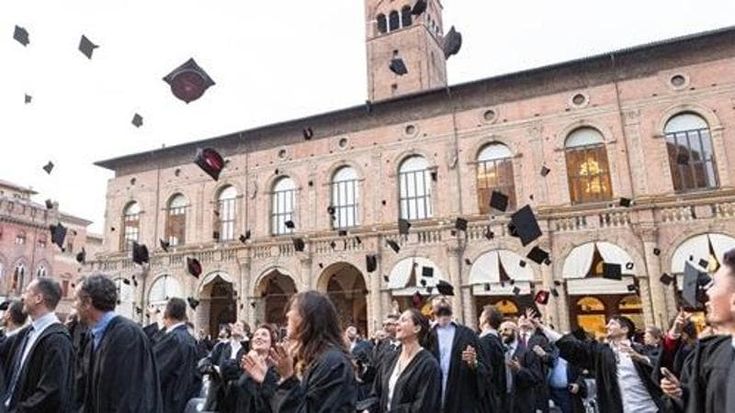 L’investimento nella laurea rende i salari più elevati. Ecco gli Atenei che promettono buste paga più pesanti