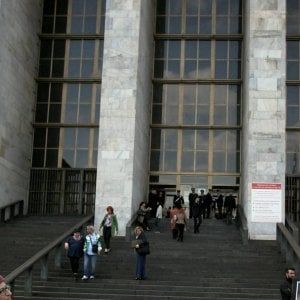Accusato di abusi su una 14enne a Milano, pm chiede archiviazione: "C'era consenso"