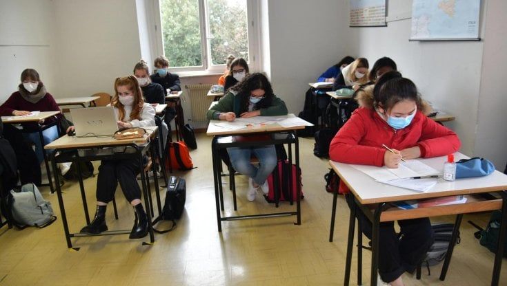Cts: nelle zone rosse tutte le scuole chiuse. Governo pronto a stop selettivi