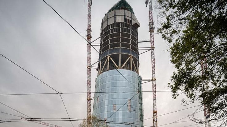 La “fabbrica dell’aria” nel grattacielo di A2a: una torre alta 144 metri in piazza Trento