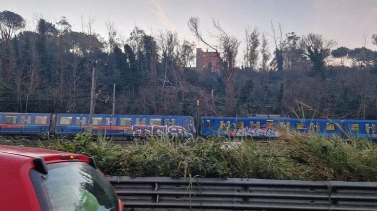 Metromare, saltano due corse: ancora ritardi e disagi per i pendolari