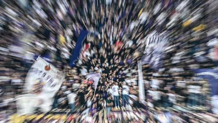 Missione Atene, tifosi in partenza in aereo e traghetti. La mappa dei maxi schermi per chi resta in città