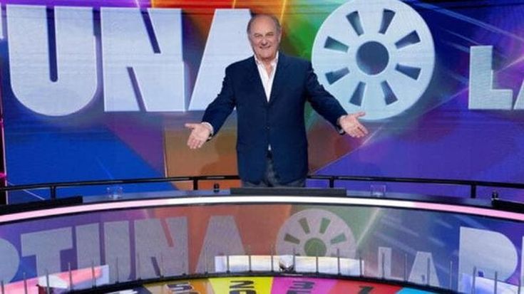 “La ruota dei campioni”, il mega-show di Gerry Scotti è una festa autocelebrativa