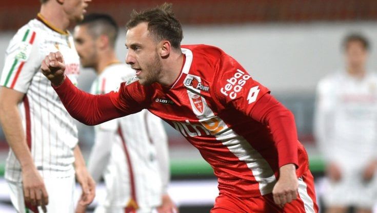 Serie B: Vince l'Empoli, il Monza in scia. Prodezza di Castagnetti (Cremonese): gol al volo da 70 metri