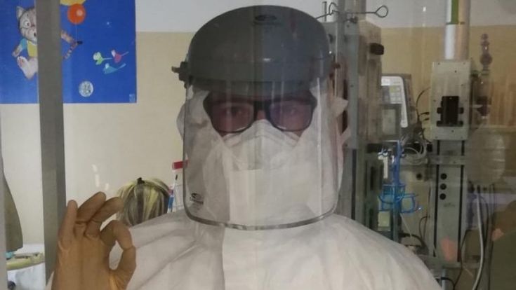Coronavirus, gli infermieri in prima linea tra paura e fierezza: “Quelle vite nelle nostre mani”