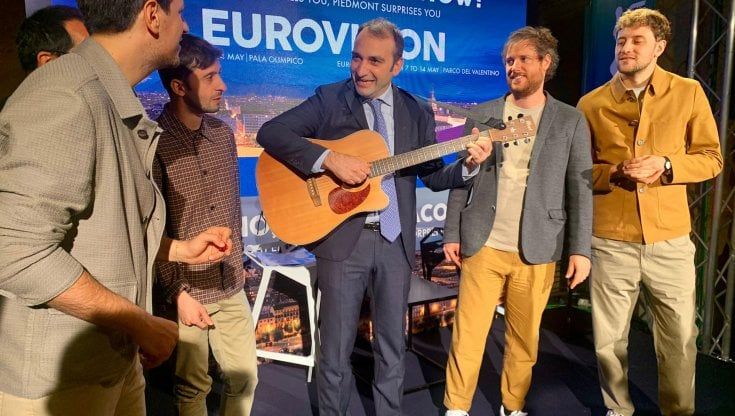 Eurovision, quattro giorni al via e in città arriva Blanco. Siparietto Lo Russo-Eugenio in Via Di Gioia