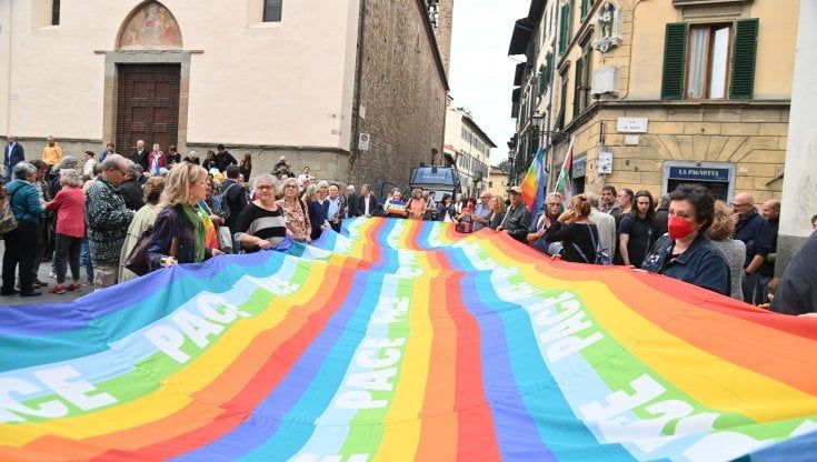 Manifestazione per la pace, Pd e 5S sfilano a Roma. Il promotore Vignarca: "Condanniamo Putin"