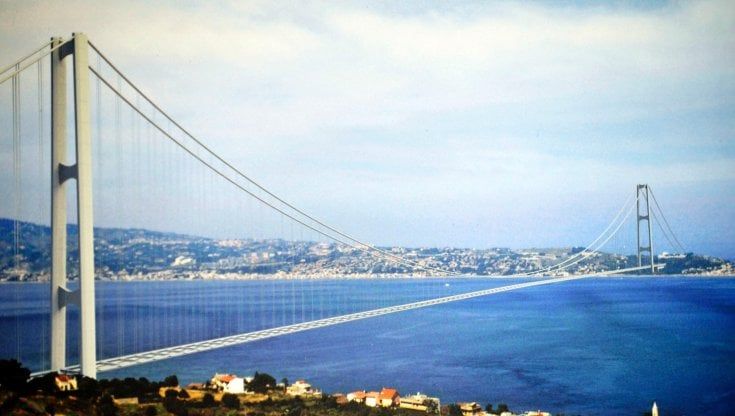 Giallorossi divisi sul Ponte. Fava: "È un inganno" Chinnici e Floridia aprono