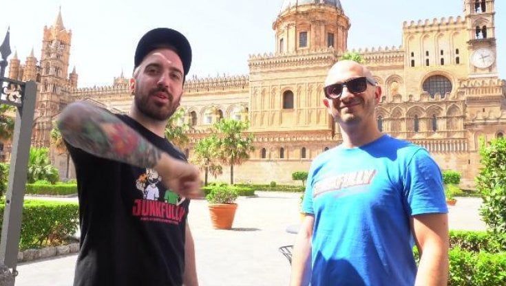 Le 10 cose da mangiare a Palermo, l'arancina sul podio degli YouTuber 