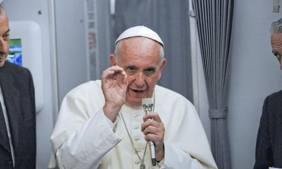 Il Papa gira ai poveri un milione di fondi raccolti durante la visita torinese